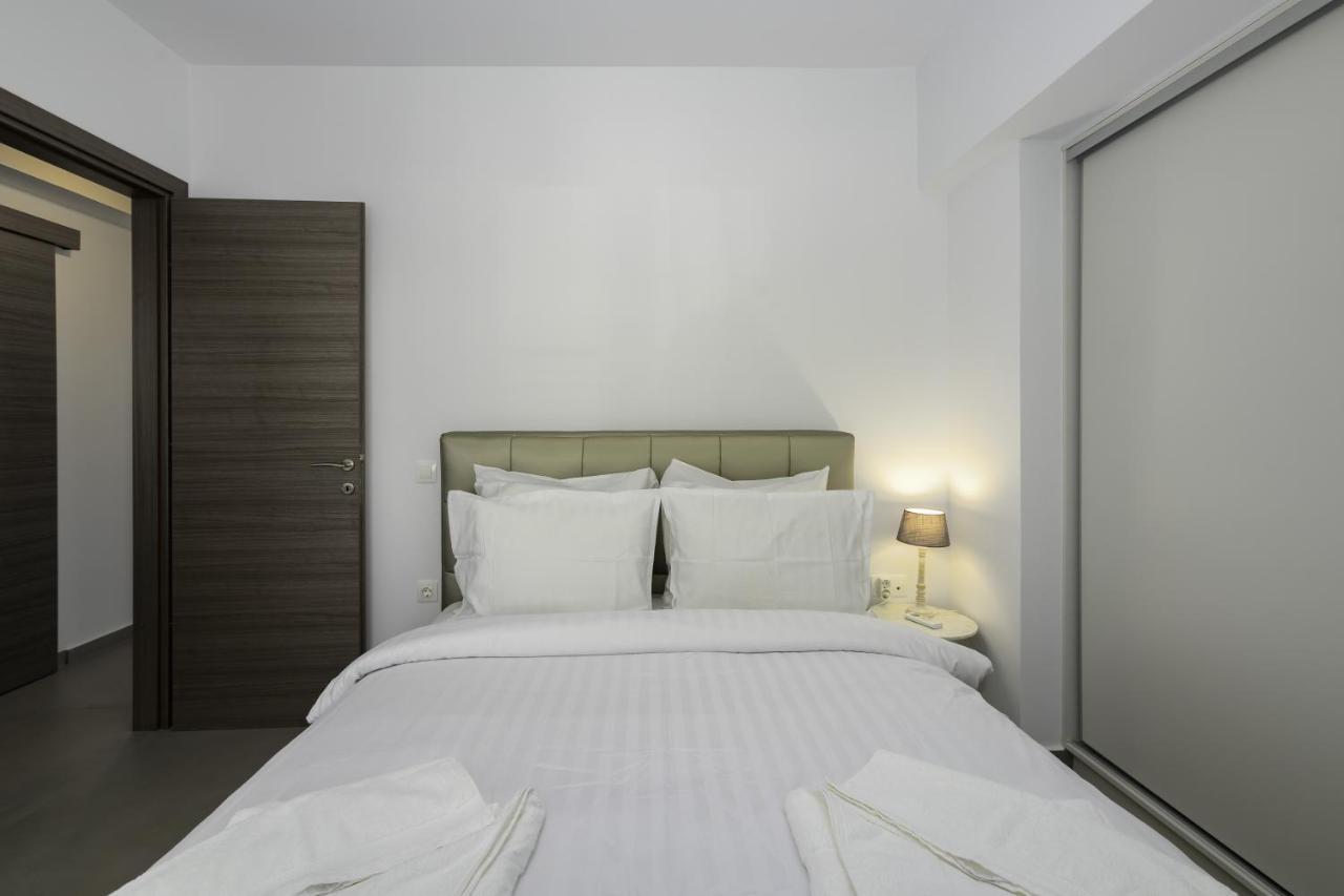 Stylish 2Br Flat With Stunning Views & Prv Parking Apartamento Atenas Exterior foto